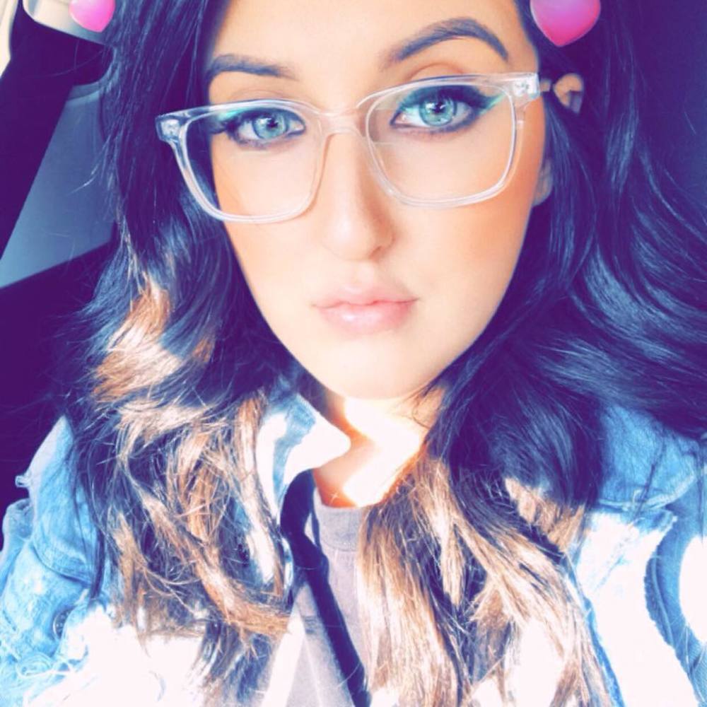 Meet your Posher, Vanessa